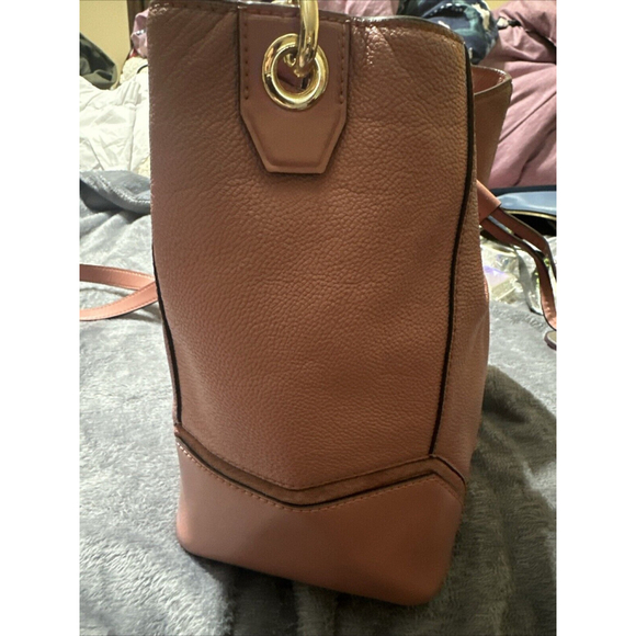 Michael Kors Nicole large Leather bucket bag MSRP $448 Pre-Loved Pink Salmon - Picture 5 of 14